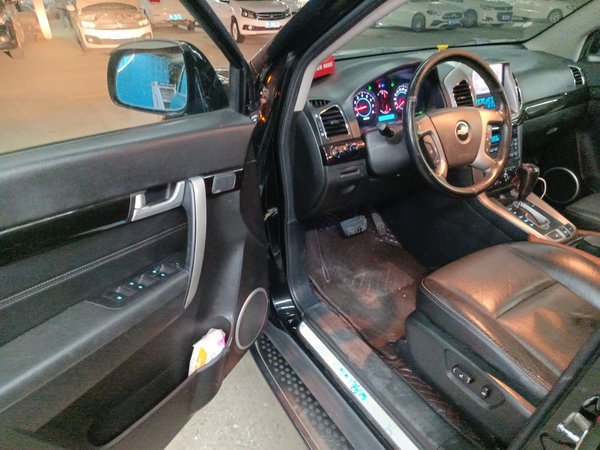 Chevrolet Captiva 2014, 143400 км, за 4375 USD - фото 15