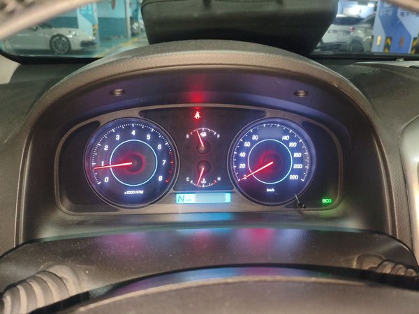 Chevrolet Captiva 2014 2.4L 4x4 Flagship Edition 7 Seats, 2014 года