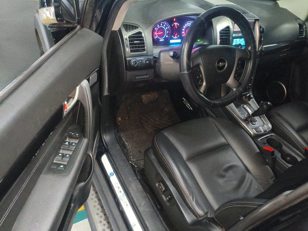 Chevrolet Captiva 2014, 171100 км, за 4867 USD - фото 13