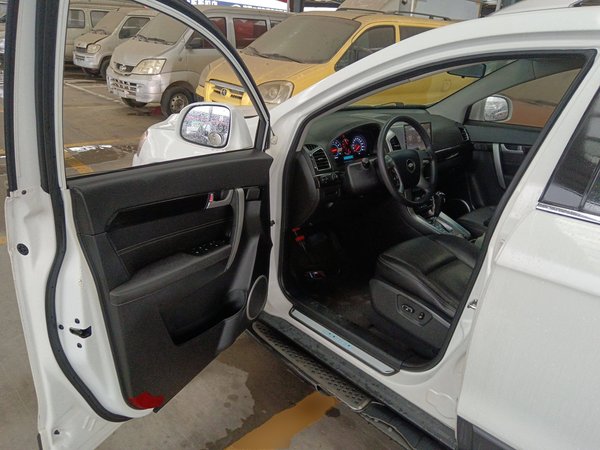 Chevrolet Captiva 2014, 113200 км, за 4394 USD - фото 12