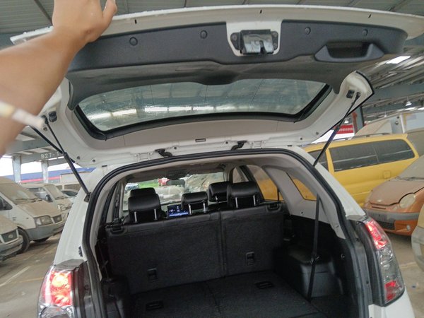 Chevrolet Captiva 2014, 113200 км, за 4394 USD - фото 8