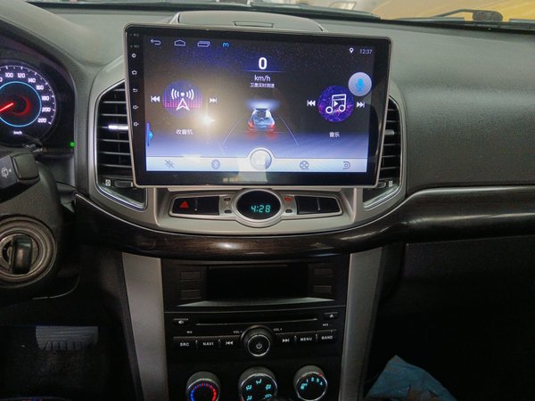 Chevrolet Captiva 2014, 113200 км, за 4394 USD