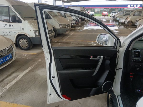 Chevrolet Captiva 2014, 113200 км, за 4394 USD - фото 16