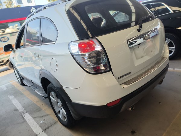 Chevrolet Captiva 2014, 113200 км, за 5114 USD