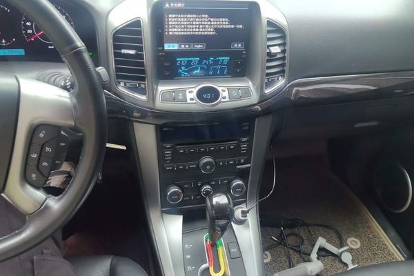 Chevrolet Captiva 2014, 63900 км, за 4094 USD - фото 6