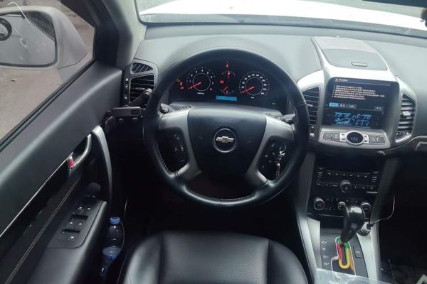 Chevrolet Captiva 2014, 63900 км, за 4094 USD