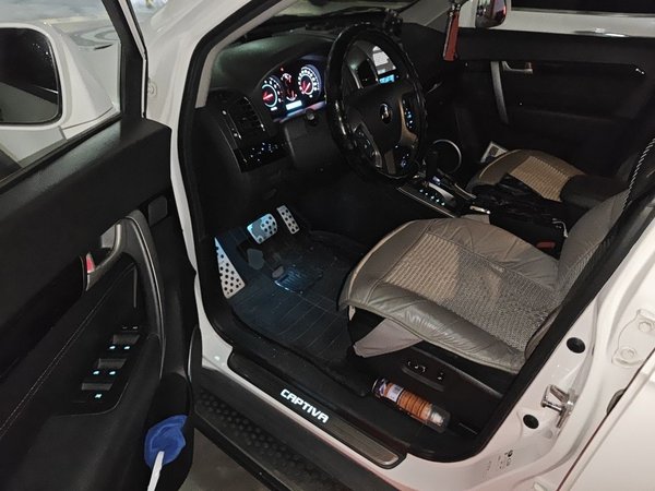 Chevrolet Captiva 2014, 65400 км, за 3653 USD - фото 17