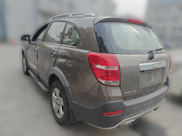 Chevrolet Captiva 2015, 140900 км, за 5565 USD