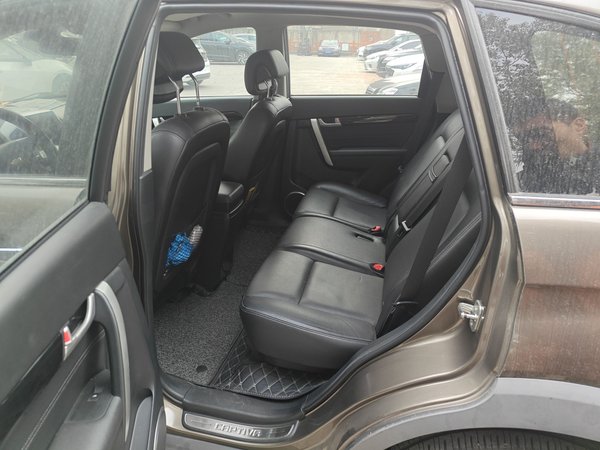 Chevrolet Captiva 2015, 140900 км, за 5565 USD - фото 20