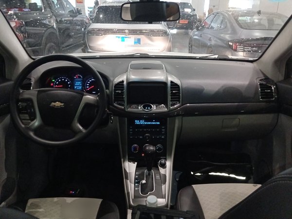 Chevrolet Captiva 2015, 181900 км, за 4542 USD - фото 9