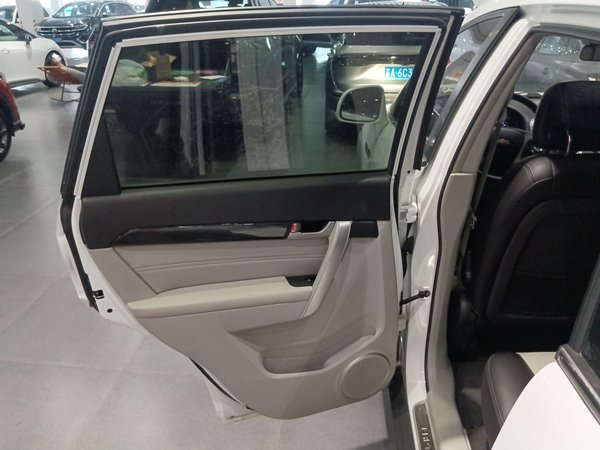 Chevrolet Captiva 2015, 181900 км, за 4542 USD - фото 28