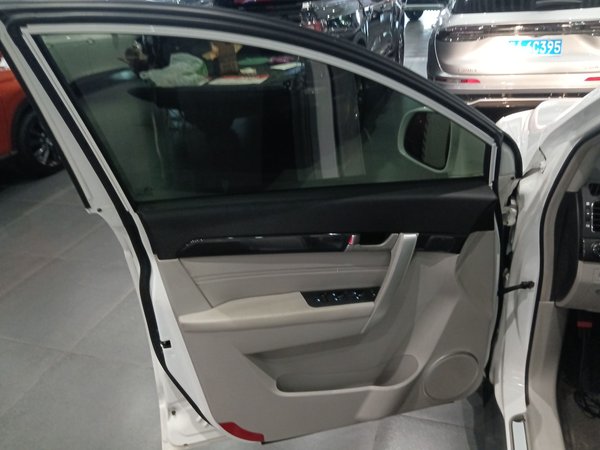 Chevrolet Captiva 2015, 181900 км, за 4542 USD - фото 27