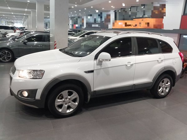 Chevrolet Captiva 2015, 181900 км, за 4542 USD