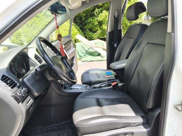 Chevrolet Captiva 2015, 70000 км, за 5319 USD - фото 14