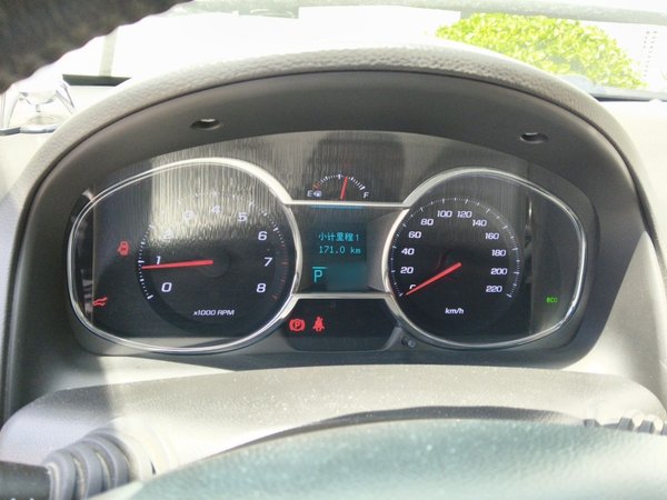 Chevrolet Captiva 2015, 70000 км, за 5319 USD - фото 10