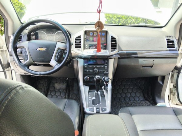 Chevrolet Captiva 2015, 70000 км, за 5319 USD - фото 18