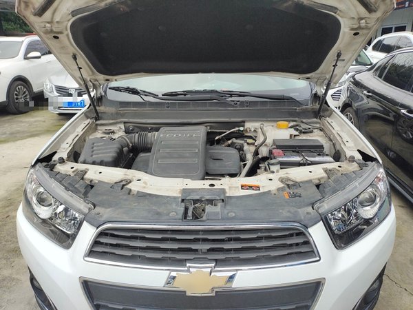 Chevrolet Captiva 2015, 77200 км, за 5955 USD - фото 19