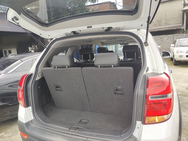 Chevrolet Captiva 2015, 77200 км, за 5955 USD - фото 18