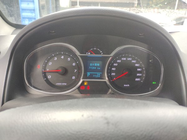 Chevrolet Captiva 2015, 77200 км, за 5955 USD - фото 11