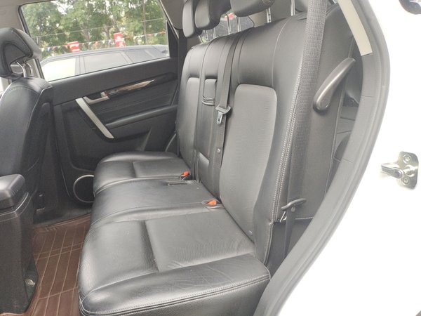 Chevrolet Captiva 2015, 77200 км, за 5955 USD - фото 16