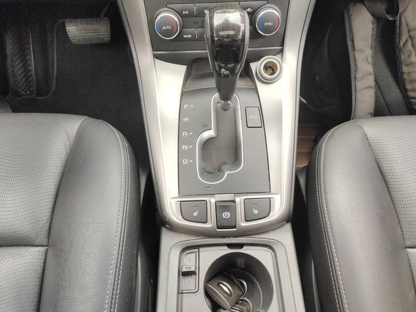 Chevrolet Captiva 2015, 77200 км, за 5955 USD - фото 13