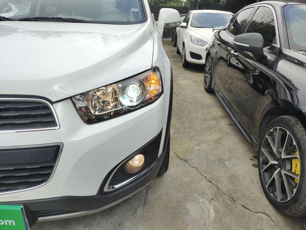 Chevrolet Captiva 2015, 77200 км, за 5955 USD - фото 23