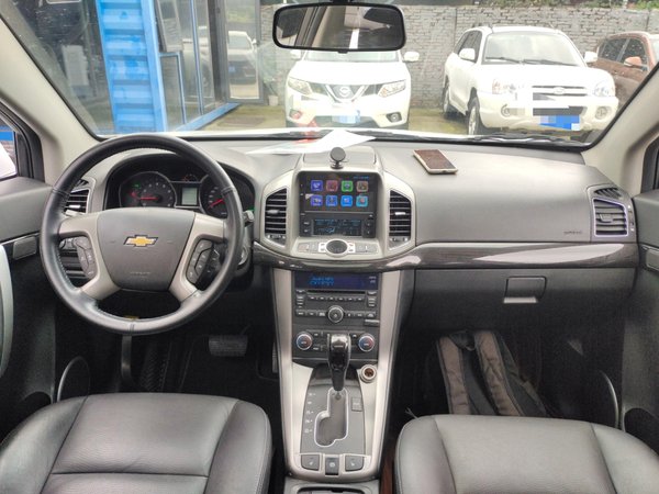 Chevrolet Captiva 2015, 77200 км, за 5955 USD - фото 9
