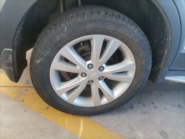 Chevrolet Captiva 2015, 99600 км, за 5713 USD - фото 10