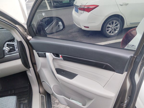 Chevrolet Captiva 2017, 113100 км, за 5051 USD - фото 24