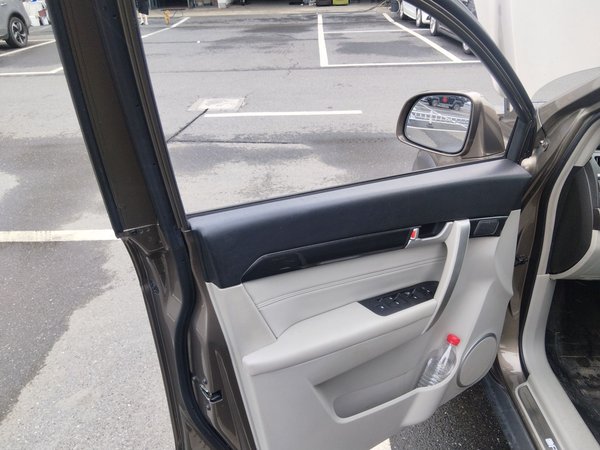 Chevrolet Captiva 2017, 113100 км, за 5051 USD - фото 26