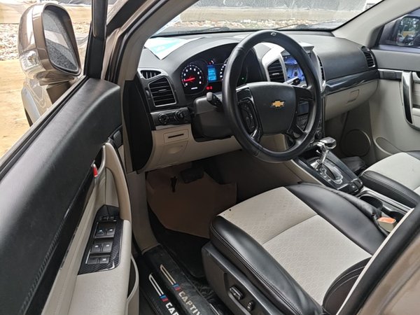 Chevrolet Captiva 2017, 128000 км, за 5680 USD - фото 19