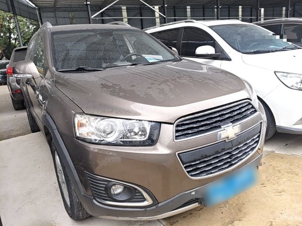 Chevrolet Captiva 2017, 128000 км, за 5680 USD