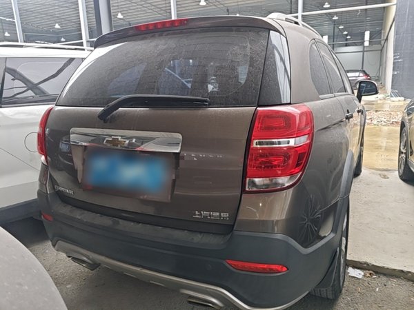 Chevrolet Captiva 2017, 128000 км, за 5680 USD