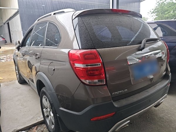 Chevrolet Captiva 2017, 128000 км, за 5680 USD
