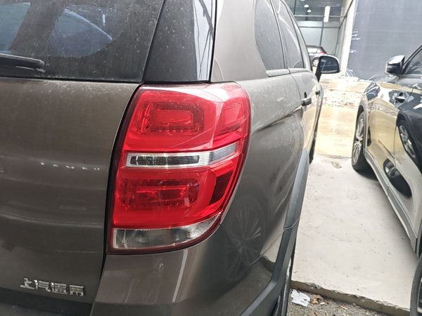 Chevrolet Captiva 2017, 128000 км, за 5680 USD - фото 7