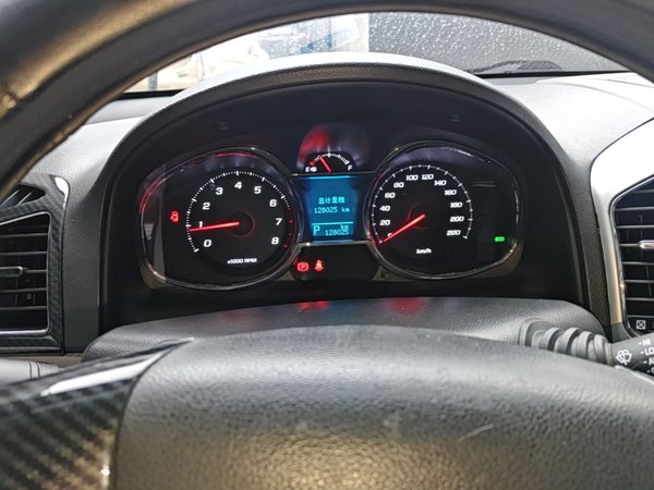 Chevrolet Captiva 2017, 128000 км, за 5680 USD - фото 15