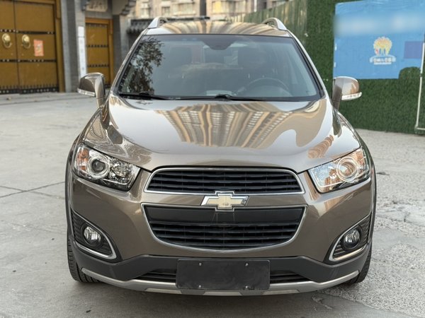 Chevrolet Captiva 2017, 92600 км, за 6572 USD