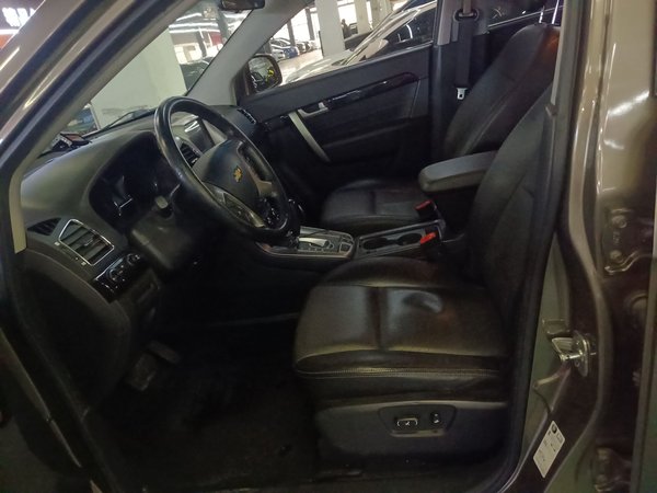 Chevrolet Captiva 2017, 92600 км, за 6572 USD - фото 14