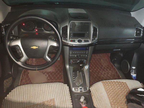 Chevrolet Captiva 2017, 84800 км, за 4242 USD - фото 10