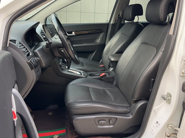 Chevrolet Captiva 2017, 112400 км, за 6112 USD - фото 25