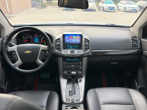 Chevrolet Captiva 2017, 112400 км, за 6112 USD - фото 26