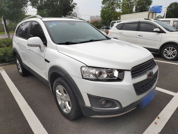 Chevrolet Captiva 2017, 83700 км, за 5672 USD