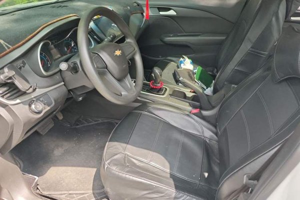 Chevrolet Cavalier 2018, 45400 км, за 6607 USD - фото 12