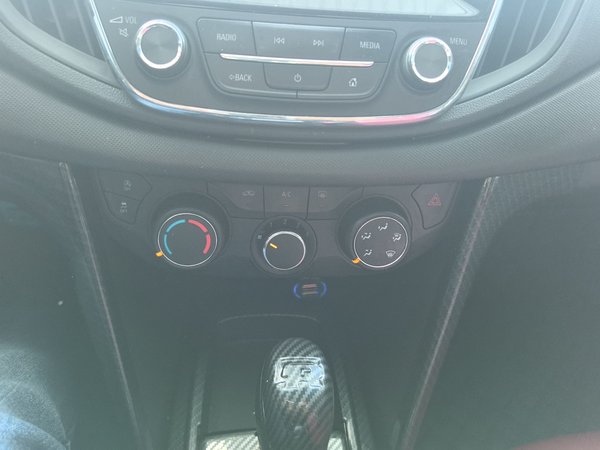 Chevrolet Cavalier 2019, 82300 км, за 5816 USD - фото 16