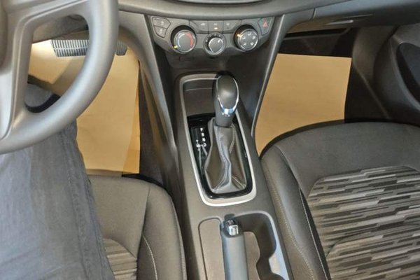 Chevrolet Cavalier 2019, 31500 км, за 6388 USD - фото 16