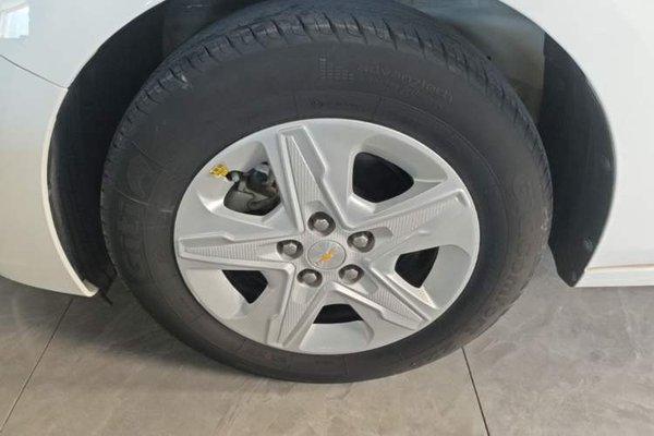 Chevrolet Cavalier 2019, 31500 км, за 6388 USD - фото 10