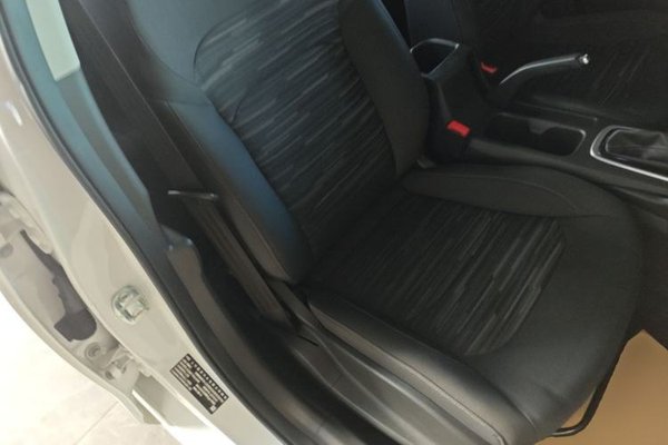 Chevrolet Cavalier 2019, 31500 км, за 6388 USD - фото 19