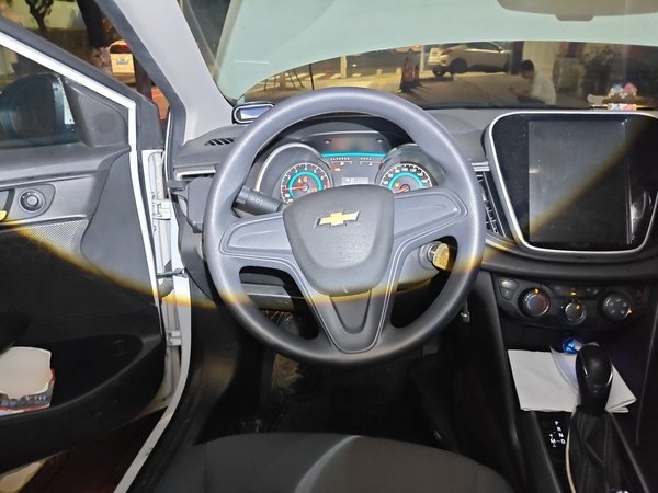 Chevrolet Cavalier 2019, 82700 км, за 4016 USD - фото 11