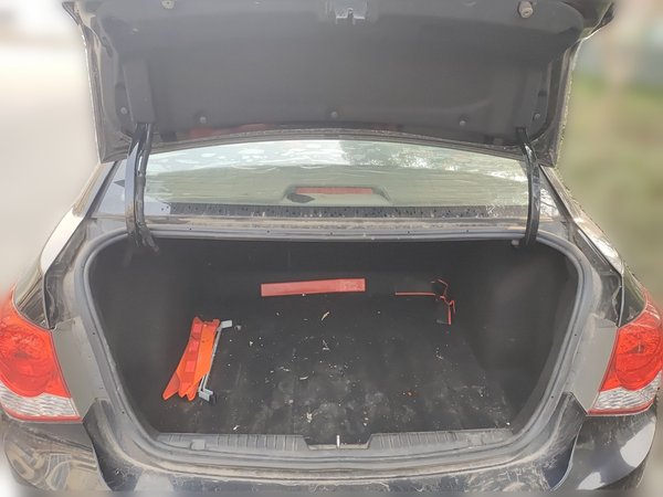 Chevrolet Cruze 2013, 70400 км, за 2564 USD - фото 20