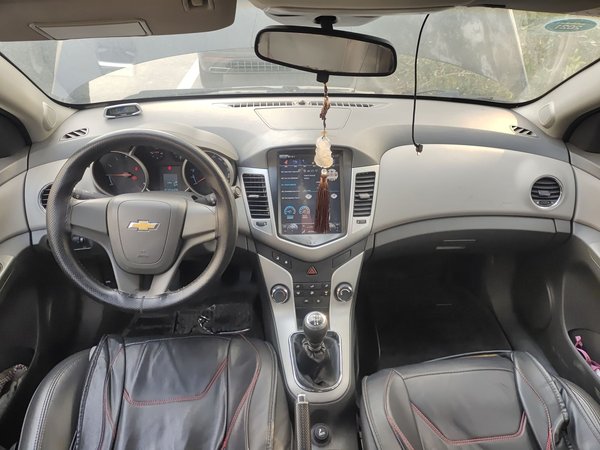 Chevrolet Cruze 2013, 70400 км, за 2564 USD - фото 10